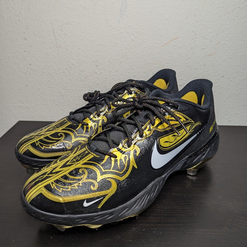 Size 12.5 - Nike Alpha Huarache Elite 3 Low Premium Black Metallic Vivid Gold